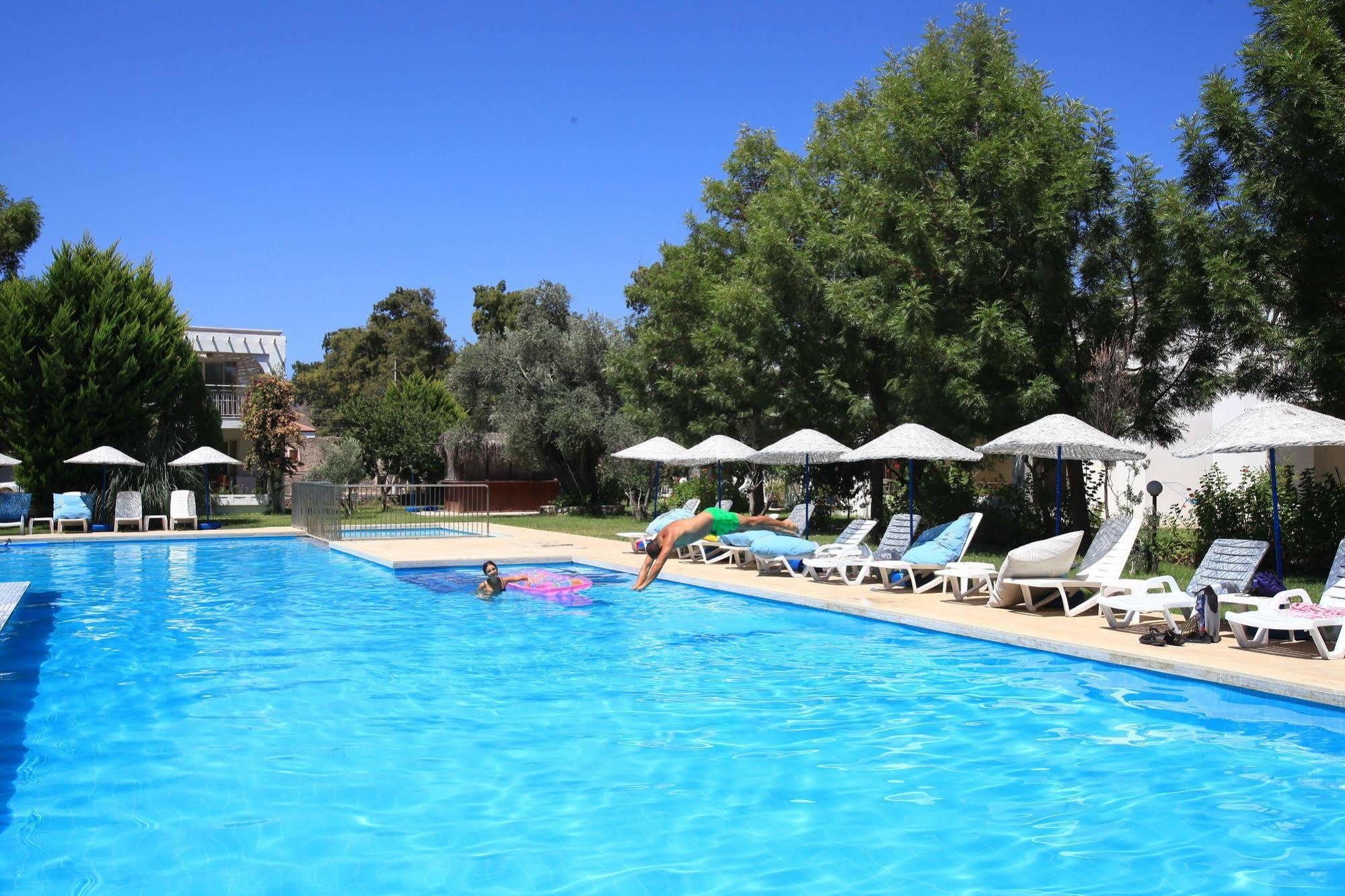 Muskebi Apart Otel Ortakent Exteriér fotografie